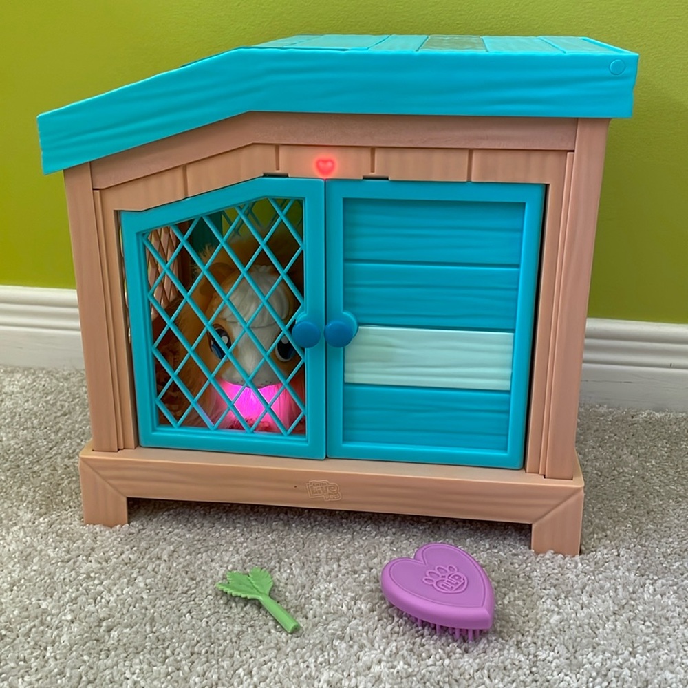 Little Live Pets Mama Surprise Guinea Pig
